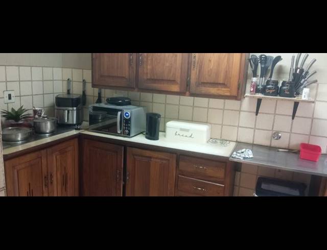 2 BEDROOM PROPERTY TO RENT IN MUCKLENEUK